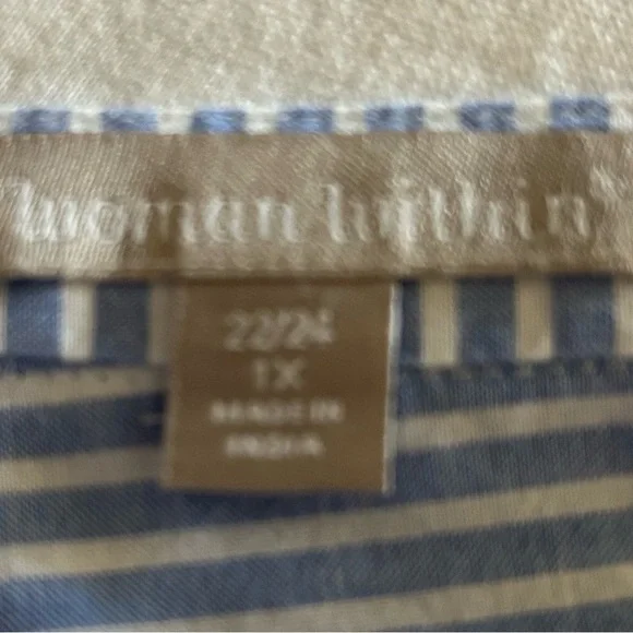 Women Within Blue Embroidered Pintuck Tunic
Size 1X 22/24 - Picture 8 of 8